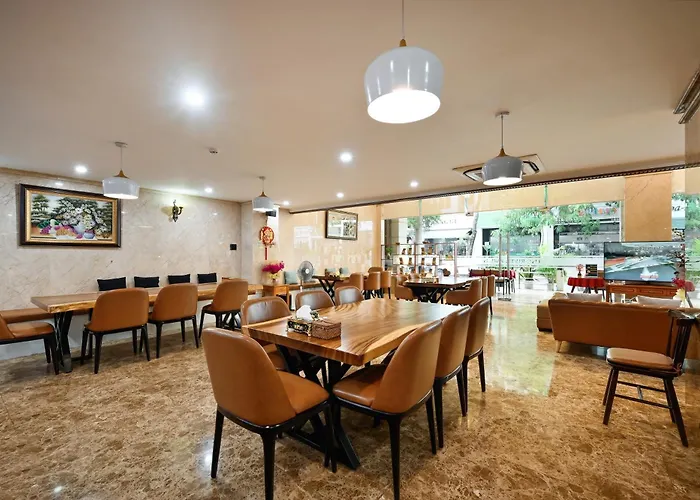 The River Park Hotel